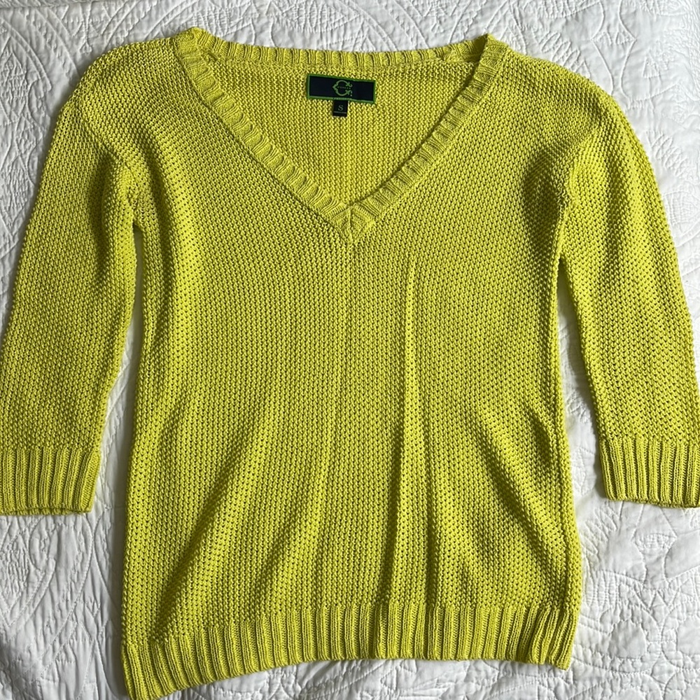 C. Wonder brand knit sweater. Lime green Chartreuse. Size Small fits like medium